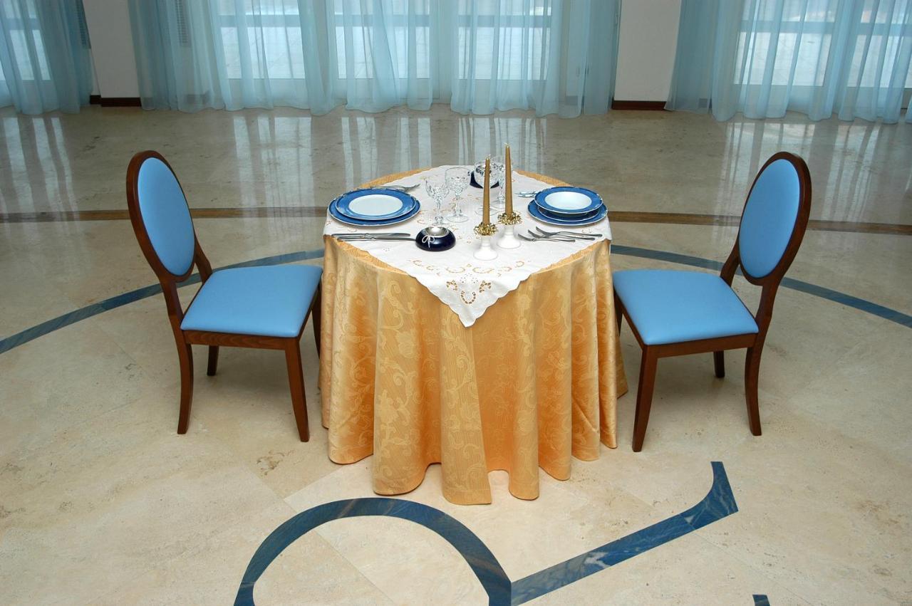 ואסטו Hotel Royal מראה חיצוני תמונה