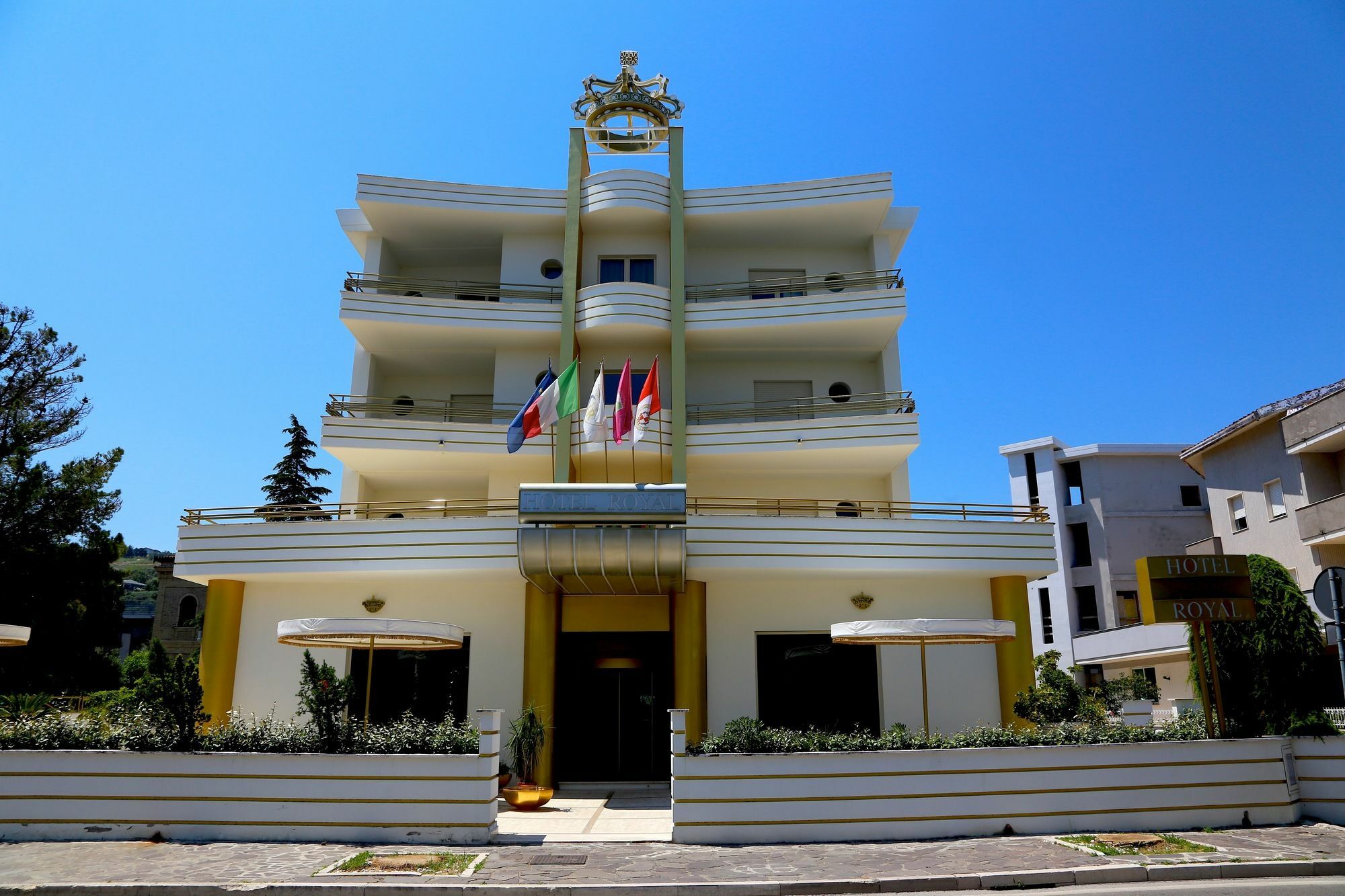 ואסטו Hotel Royal מראה חיצוני תמונה